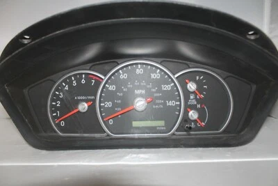 Cuadro de instrumentos velocímetro medidor de panel 04 05 Galant 20.722 millas Foto 1 de 4