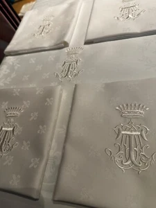 Creation embroidery monogram crown, to your initials, 6 towels Flowers Lys - Picture 1 of 14