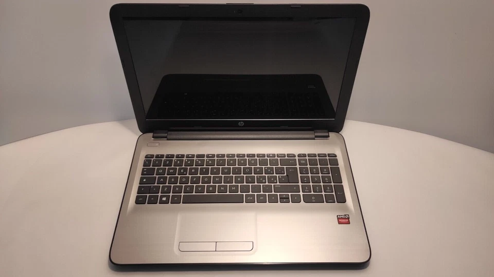 NOTEBOOK HP PAVILION 15-BA032NL AMD A10-9600P 8GB RAM 500GB HD WIFI WEBCAM - Immagine 1 di 4