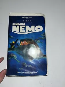 Finding Nemo (2003), VHS Clamshell Case Walt Disney Pixar Animation Film - Picture 1 of 3
