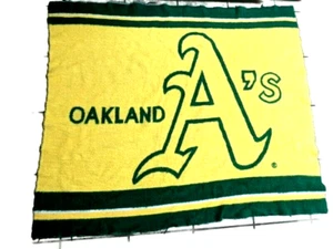 MANTA DE ATLETISMO OAKLAND A'S 46"" X 56"" MLB BÉISBOL AMARILLO VERDE DE COLECCIÓN - Imagen 1 de 12
