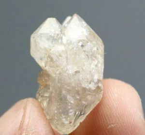 Muestra mineral de punta de piedra de cristal de cuarzo esquelético natural único - Imagen 1 de 11