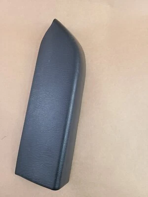2002 - 2004 OEM Nissan Xterra Right Passenger Black Door Arm Rest - Image 1 of 4