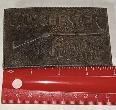 Brazos repetitivos Winchester New Haven de colección Foto 1 de 2