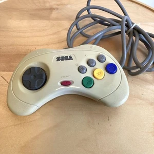 SEGA 6 button controller 167-0101 - Picture 1 of 2