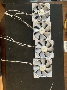 Ventilador de computadora 4 Fractal Design Aspect 12 PWM RGB 120 mm 1200 RPM marco blanco - Imagen 1 de 2