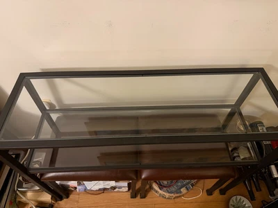 Mesa de centro Pottery Barn Tanner Foto 1 de 4