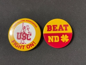 VTG USC Trojans Alumni Association Fight On Souvenir Button Pinback Football - Picture 1 of 2