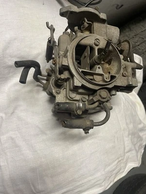 Nissan Bluebird Ser 2 L20B Engine Carby - image 1 of 3