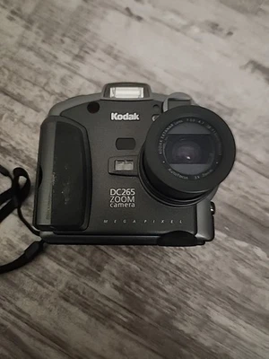 Kodak DC265 Black Digital Camera - 1.0 MP 3x Zoom Y2K Digicam Not Tested - Image 1 of 4