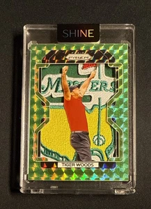 Arte de tarjeta parche maestro Prizm verde Tiger Woods 1/1 creado por tarjetas SHINE - Imagen 1 de 2