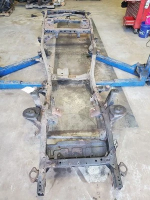 1994 1995 1996 1997 Toyota Landcruiser OEM Frame i6 4WD 4.5L  Foto 1 de 4