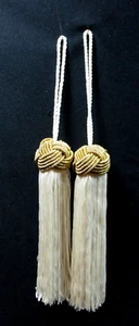 2 antiche nappe/cravatte/tenda bianche con "nodo" oro 5,5" - Foto 1 di 5