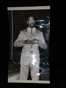 Bill Russell Basketball Great Studio Professional Candid Picture - Picture 1 of 5