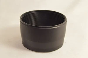 Panasonic Plastic Lens Hood O121025 63.3mm female threads - Picture 1 of 2