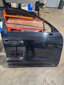 Porsche Macan Türe rechts vorne - Bild 1 von 3