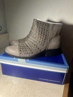 Bota Desire para mujer White Mountain nueva en caja, piedra/gamuza/fab, talla 10 M Foto 1 de 4
