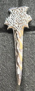 TARTAN HERITAGE KILT PIN IN ORIGINAL PACKAGING - RENNIE MACKINTOSH STYLE THISTLE - Picture 1 of 6