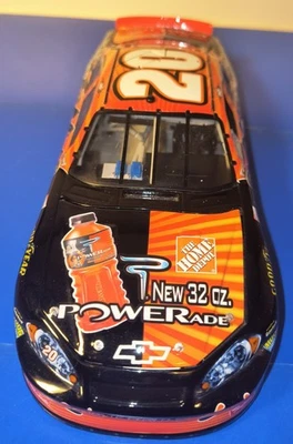 Coche de carreras vintage 2006 Tony Stewart #2 Black Monte Carlo SS NASCAR 1/24 Foto 1 de 4