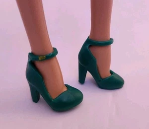 Newly Deboxed Disney Store Classic Doll Shoes Fashion Accessory - Picture 1 of 3