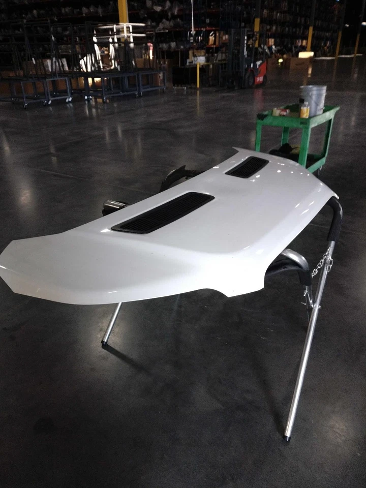 Capó usado se adapta a: Ford Transit 350 2016 grado A Foto 1 de 4