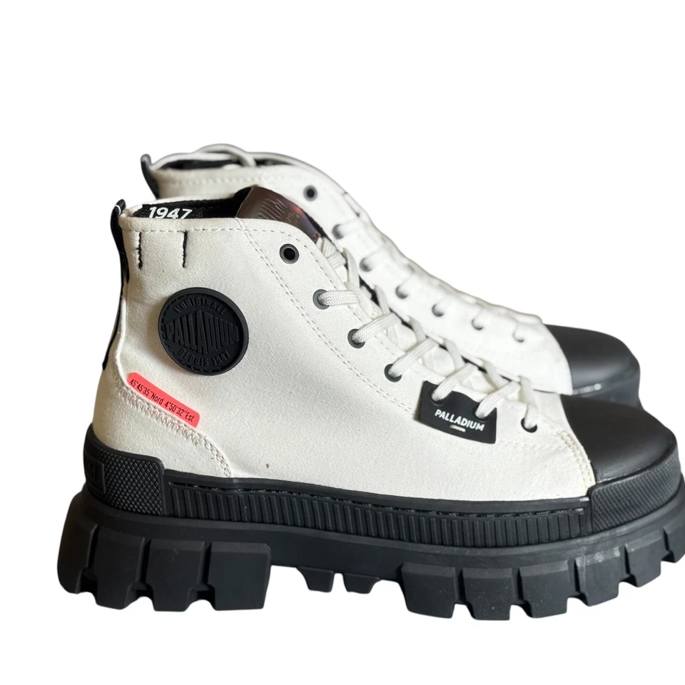 Botas Palladium para mujer de caña alta negras con suela talla 8 grunge senderismo al aire libre Foto 1 de 4