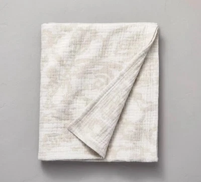 Gasa Floral Jacquard Cama Tiro Tonal Crema - Hogar y Mano con Magnolia NUEVO Foto 1 de 4