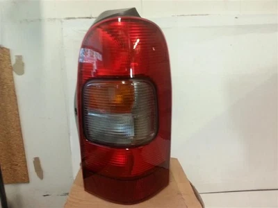 Luz trasera derecha pasajero compatible con Chevrolet Venture Van 97-05 ot-150612 Foto 1 de 3