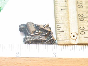Bulldozer Pin Badge - Picture 1 of 1