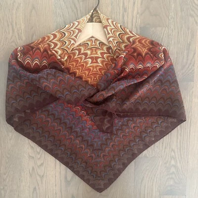 Bufanda de seda jaspeada Missoni vintage en rojo, óxido, azul, marrón, crema 33,5" cuadrada Foto 1 de 4