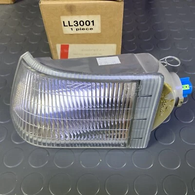 Austin Rover Montego Front Fahrtrichtungsanzeiger Leuchte Montage L/H CARELLO - Bild 1 von 4