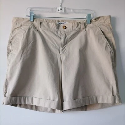 Old Navy Est. Chino corto de verano 1994 beige tiro medio frente plano talla 16 para mujer Foto 1 de 4
