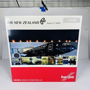 Herpa Boeing 777-300ER 1/200 Air New Zealand All Blacks ZK-OKQ LIMITED EDITION - Picture 1 of 19