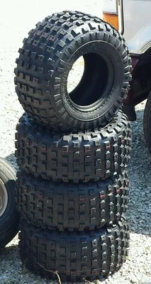 Carro de golf DURO NUEVO 4 18 x 9,5-8 neumáticos todo terreno con perilla con ruedas de acero usadas Foto 1 de 2