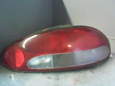 Feu arrière droit occasion MITSUBISHI COLT IV phase 1 - 1.6i 113ch - - Imagen 1 de 2