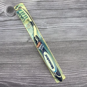 Vintage 2004 Mentadent White & Clean with Whitening Ribbon 91 Soft Full, Blue - Picture 1 of 7