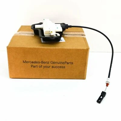 NEW MERCEDES-BENZ GLE W166 REAR LEFT DOOR SOFT CLOSE MOTOR A1667600900 - Image 1 of 4