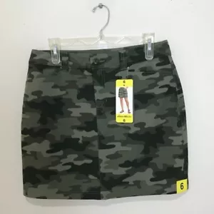 NWT Eddie Bauer Adventurer 2.0 Golf Skort Women’s Size 6 UPF 50 Camo Green - Picture 1 of 7