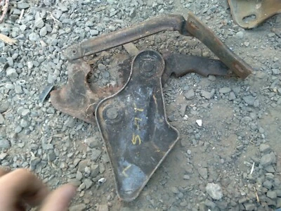 Chevy 1955-57 camioneta capó bisagra GM lado izquierdo Foto 1 de 2