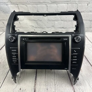 Toyota Camry Radio AM/FM 2012-2013 receptor reproductor de CD P10067 OEM 86140-06020 - Imagen 1 de 8