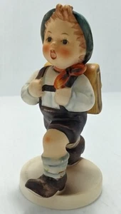 Vintage GOEBEL HUMMEL FIGURINE 82 2/0 "School Boy"  W.Germany LIKE NEW - Imagen 1 de 7