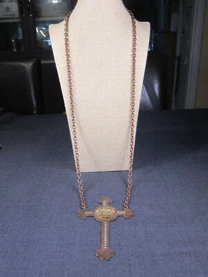 Collar Cruz Grande Rústico Limpio con Cadena de Cobre Corona The Mad Co. AZ Foto 1 de 4