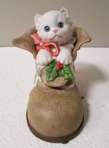 ENESCO 1991 VINTAGE COMFORT KITTEN BOOT MUSICAL FIGURE #439002 NEW WITH TAG - Picture 1 of 10