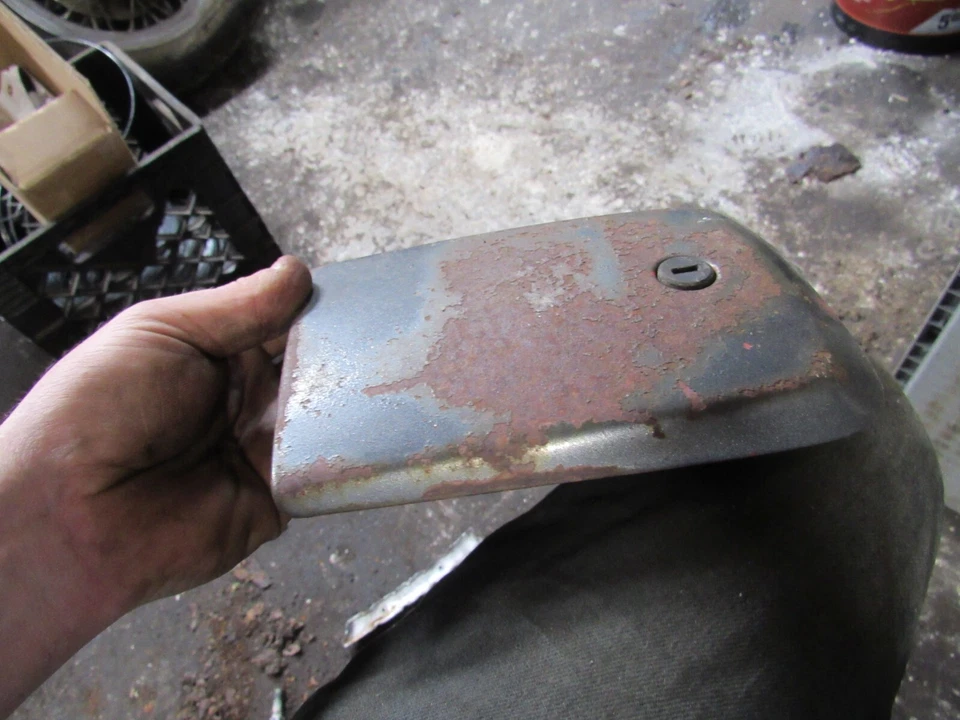 Honda CB400 T 1978 Hawk tapa de combustible cubierta de puerta cubierta Foto 1 de 1