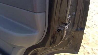 Защелка задней правой пассажирской двери 2004-09 Dodge Durango со стержнями/кабелями оригинальная задняя - Изображение 1 из 4