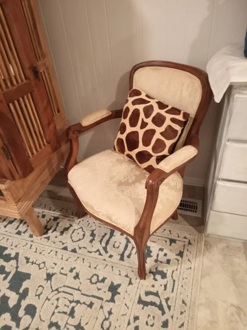 French Louis XV Style Carved Fauteuil Armchair Ivory 33x23x30 Side Foyer Chair Cover