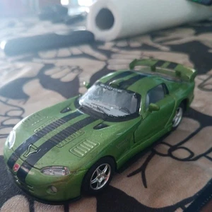 Dodge Viper GTSR Diecast Pull Back Car 1/36 grün mit schwarzen Streifen Kinsmart 2012 - Bild 1 von 6