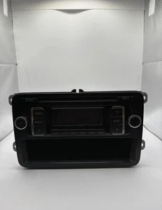 AUTORADIO STEREO VOLKSWAGEN POLO 5° serie Anno 2014 Usato cod.5M0035156D - Foto 1 di 5