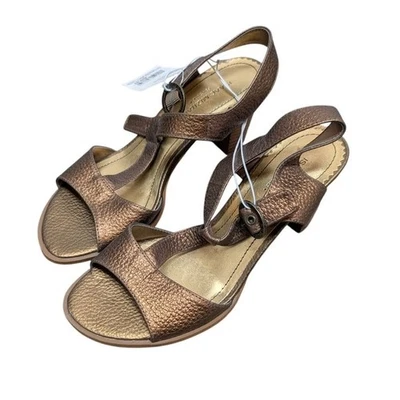 Isaac Mizrahi Leather T-Strapped Healed Sandal Bronze Women's 6.5 - Image 1 of 4