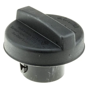 MGC840 Fuel Tank Cap Fits Chevy Silverado 1500 04–12 2500 HD 04–10 Malibu 04–... - Picture 1 of 5
